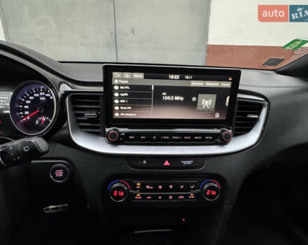 Сірий Кіа Сід, об'ємом двигуна 1.6 л та пробігом 145 тис. км за 15999 $, фото 12 на Automoto.ua