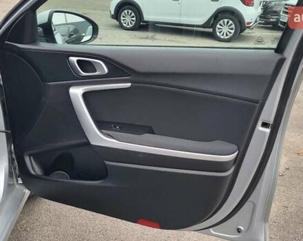 Серый Киа Сид, объемом двигателя 1.6 л и пробегом 198 тыс. км за 13500 $, фото 24 на Automoto.ua