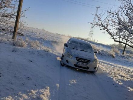 Киа Сид 2006 в Александрие на Automoto.ua Серый Киа Сид, объемом двигателя 1.6 л и пробегом 310 тыс. км за 5300 $, фото 1 на Automoto.ua