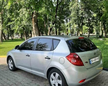 Серый Киа Сид, объемом двигателя 1.6 л и пробегом 310 тыс. км за 5500 $, фото 1 на Automoto.ua