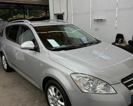 Серый Киа Сид, объемом двигателя 1.6 л и пробегом 187 тыс. км за 6000 $, фото 1 на Automoto.ua