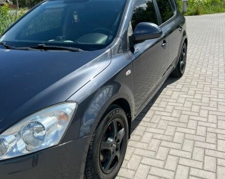 Сірий Кіа Сід, об'ємом двигуна 1.4 л та пробігом 212 тис. км за 5500 $, фото 1 на Automoto.ua