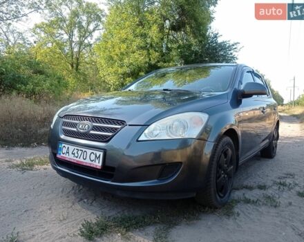 Сірий Кіа Сід, об'ємом двигуна 1.59 л та пробігом 257 тис. км за 5800 $, фото 1 на Automoto.ua