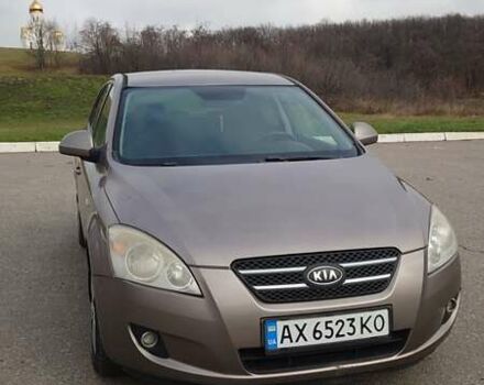 Серый Киа Сид, объемом двигателя 1.59 л и пробегом 279 тыс. км за 4650 $, фото 1 на Automoto.ua