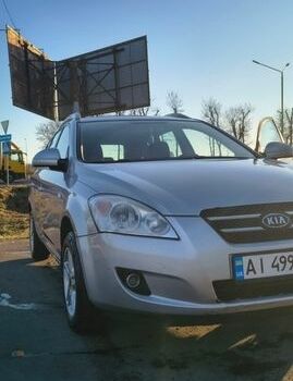 Сірий Кіа Сід, об'ємом двигуна 1.58 л та пробігом 243 тис. км за 5000 $, фото 1 на Automoto.ua