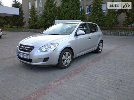 Кіа Сід 2007 у Черкасах на Automoto.ua Сірий Кіа Сід, об'ємом двигуна 1.6 л та пробігом 235 тис. км за 6200 $, фото 1 на Automoto.ua