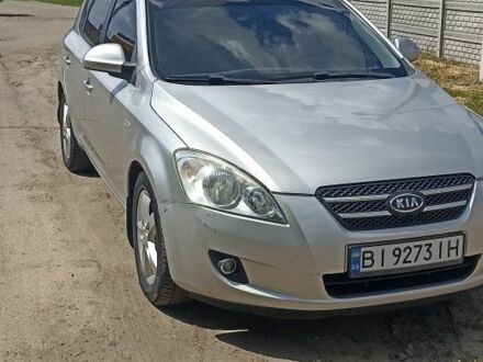 Кіа Сід 2007 у Лубнах на Automoto.ua Сірий Кіа Сід, об'ємом двигуна 1.6 л та пробігом 248 тис. км за 4999 $, фото 1 на Automoto.ua