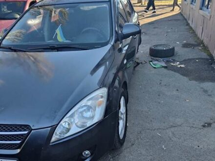 Киа Сид 2007 в Николаеве на Automoto.ua Серый Киа Сид, объемом двигателя 1.6 л и пробегом 300 тыс. км за 5100 $, фото 1 на Automoto.ua