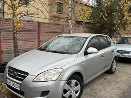 Сірий Кіа Сід, об'ємом двигуна 1.4 л та пробігом 220 тис. км за 3999 $, фото 1 на Automoto.ua