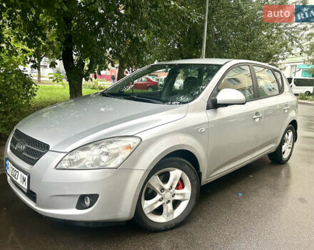 Серый Киа Сид, объемом двигателя 1.6 л и пробегом 219 тыс. км за 5350 $, фото 1 на Automoto.ua