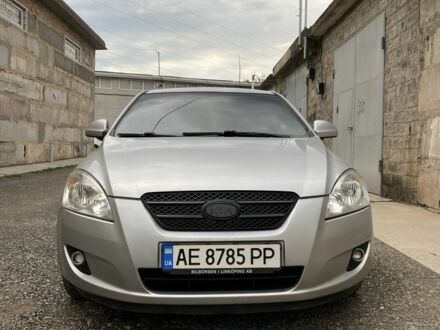 Киа Сид 2007 в Кривом Роге на Automoto.ua Серый Киа Сид, объемом двигателя 1.6 л и пробегом 3 тыс. км за 5700 $, фото 1 на Automoto.ua