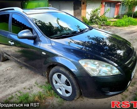 Серый Киа Сид, объемом двигателя 1.6 л и пробегом 166 тыс. км за 5400 $, фото 1 на Automoto.ua