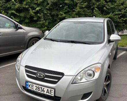 Серый Киа Сид, объемом двигателя 1.4 л и пробегом 232 тыс. км за 4999 $, фото 1 на Automoto.ua