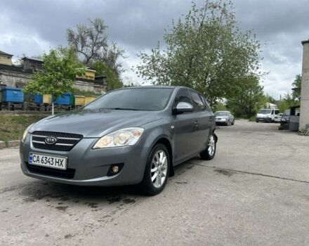 Серый Киа Сид, объемом двигателя 1.6 л и пробегом 245 тыс. км за 2500 $, фото 1 на Automoto.ua
