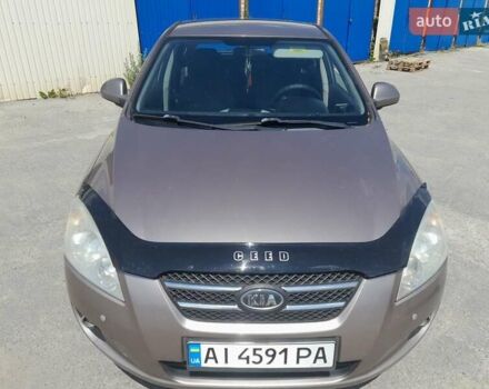 Серый Киа Сид, объемом двигателя 2 л и пробегом 202 тыс. км за 5600 $, фото 1 на Automoto.ua