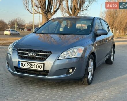 Серый Киа Сид, объемом двигателя 2 л и пробегом 217 тыс. км за 6500 $, фото 1 на Automoto.ua