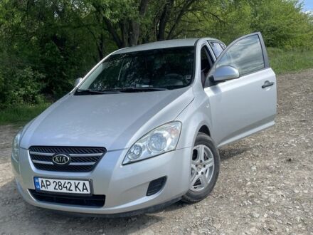 Киа Сид 2007 в Ивано-Франковске на Automoto.ua Серый Киа Сид, объемом двигателя 1.4 л и пробегом 220 тыс. км за 5500 $, фото 1 на Automoto.ua