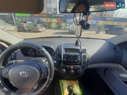 Серый Киа Сид, объемом двигателя 1.6 л и пробегом 177 тыс. км за 6750 $, фото 1 на Automoto.ua
