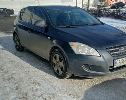 Серый Киа Сид, объемом двигателя 1.4 л и пробегом 220 тыс. км за 4900 $, фото 1 на Automoto.ua