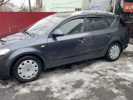 Серый Киа Сид, объемом двигателя 1.6 л и пробегом 275 тыс. км за 5000 $, фото 1 на Automoto.ua