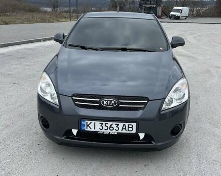 Серый Киа Сид, объемом двигателя 1.4 л и пробегом 210 тыс. км за 4800 $, фото 1 на Automoto.ua
