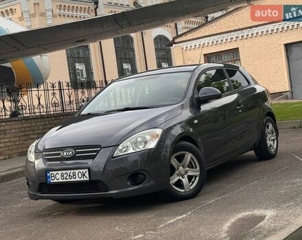 Серый Киа Сид, объемом двигателя 1.4 л и пробегом 224 тыс. км за 4400 $, фото 1 на Automoto.ua
