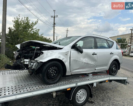 Сірий Кіа Сід, об'ємом двигуна 1.59 л та пробігом 281 тис. км за 1650 $, фото 1 на Automoto.ua