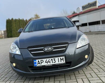 Серый Киа Сид, объемом двигателя 1.59 л и пробегом 240 тыс. км за 4700 $, фото 1 на Automoto.ua