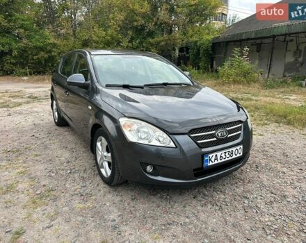 Серый Киа Сид, объемом двигателя 1.98 л и пробегом 312 тыс. км за 4100 $, фото 1 на Automoto.ua