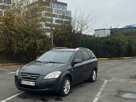 Серый Киа Сид, объемом двигателя 1.4 л и пробегом 258 тыс. км за 4599 $, фото 1 на Automoto.ua