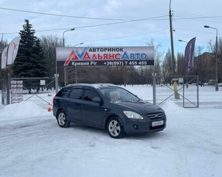 Серый Киа Сид, объемом двигателя 2 л и пробегом 203 тыс. км за 7400 $, фото 1 на Automoto.ua
