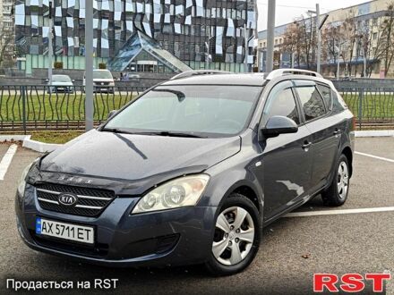 Серый Киа Сид, объемом двигателя 1.6 л и пробегом 250 тыс. км за 5600 $, фото 1 на Automoto.ua