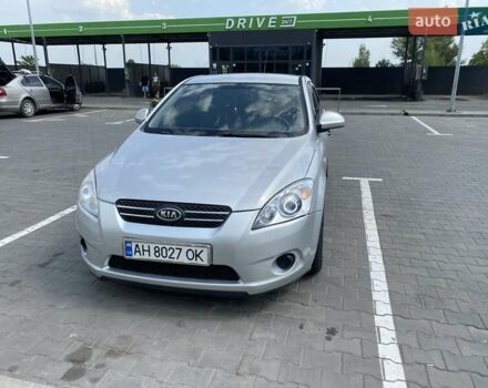Серый Киа Сид, объемом двигателя 1.4 л и пробегом 204 тыс. км за 4500 $, фото 1 на Automoto.ua