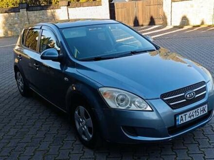 Серый Киа Сид, объемом двигателя 1.4 л и пробегом 20 тыс. км за 4600 $, фото 1 на Automoto.ua