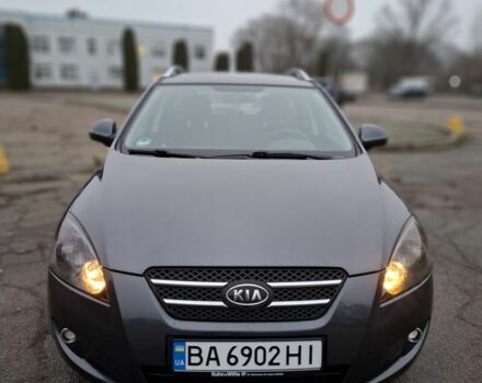 Серый Киа Сид, объемом двигателя 1.4 л и пробегом 228 тыс. км за 6200 $, фото 1 на Automoto.ua