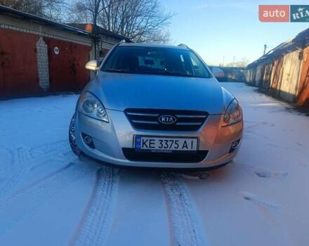Серый Киа Сид, объемом двигателя 1.59 л и пробегом 201 тыс. км за 4600 $, фото 1 на Automoto.ua