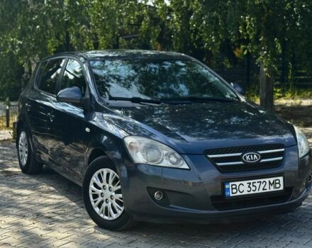 Серый Киа Сид, объемом двигателя 1.6 л и пробегом 308 тыс. км за 4099 $, фото 1 на Automoto.ua