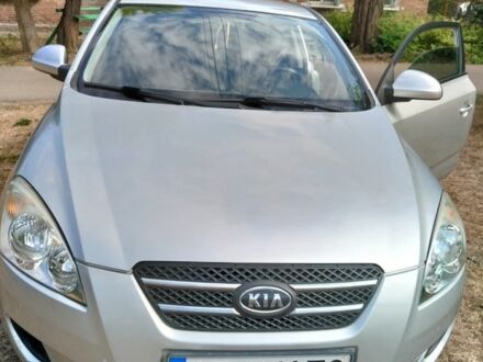 Сірий Кіа Сід, об'ємом двигуна 1.4 л та пробігом 160 тис. км за 4500 $, фото 1 на Automoto.ua