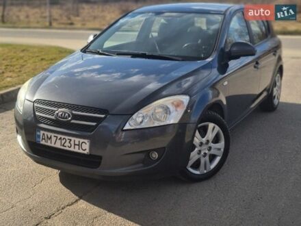 Серый Киа Сид, объемом двигателя 1.6 л и пробегом 280 тыс. км за 5000 $, фото 1 на Automoto.ua