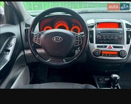 Сірий Кіа Сід, об'ємом двигуна 1.6 л та пробігом 220 тис. км за 4100 $, фото 1 на Automoto.ua