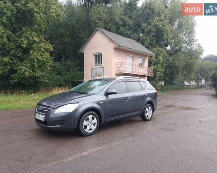 Серый Киа Сид, объемом двигателя 1.6 л и пробегом 270 тыс. км за 5200 $, фото 1 на Automoto.ua