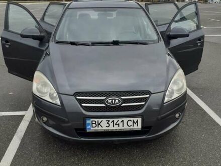 Сірий Кіа Сід, об'ємом двигуна 1.6 л та пробігом 258 тис. км за 5000 $, фото 1 на Automoto.ua