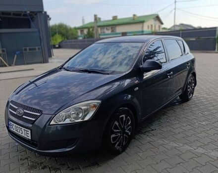 Серый Киа Сид, объемом двигателя 1.59 л и пробегом 213 тыс. км за 6200 $, фото 1 на Automoto.ua