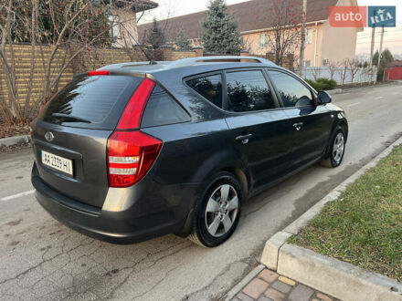 Серый Киа Сид, объемом двигателя 1.59 л и пробегом 249 тыс. км за 6250 $, фото 1 на Automoto.ua