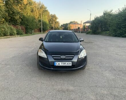 Серый Киа Сид, объемом двигателя 1.6 л и пробегом 242 тыс. км за 4350 $, фото 1 на Automoto.ua