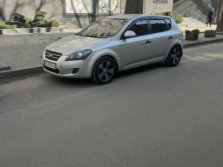 Серый Киа Сид, объемом двигателя 1.59 л и пробегом 145 тыс. км за 6500 $, фото 1 на Automoto.ua