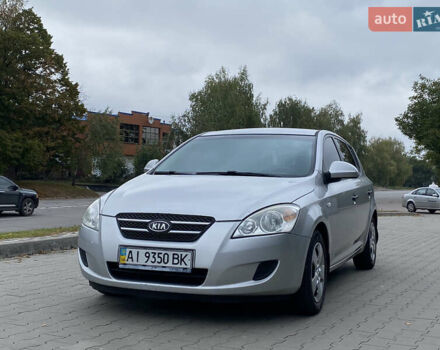 Киа Сид 2008 в Белой Церкве на Automoto.ua Серый Киа Сид, объемом двигателя 1.6 л и пробегом 170 тыс. км за 4950 $, фото 1 на Automoto.ua