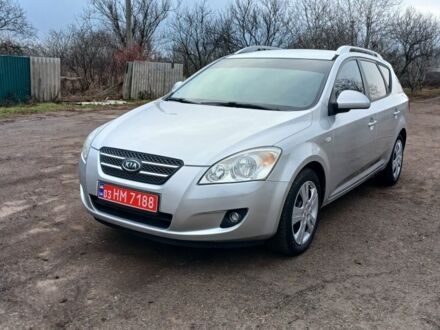 Серый Киа Сид, объемом двигателя 0 л и пробегом 217 тыс. км за 5700 $, фото 1 на Automoto.ua