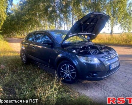 Серый Киа Сид, объемом двигателя 1.4 л и пробегом 203 тыс. км за 4600 $, фото 1 на Automoto.ua