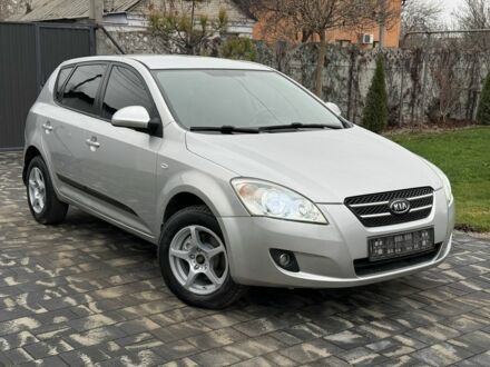 Серый Киа Сид, объемом двигателя 2 л и пробегом 191 тыс. км за 5700 $, фото 1 на Automoto.ua